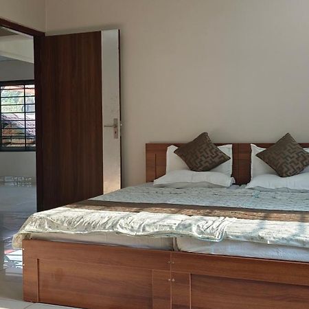 Sugamya Farm Guesthouse ซาการ์ ภายนอก รูปภาพ