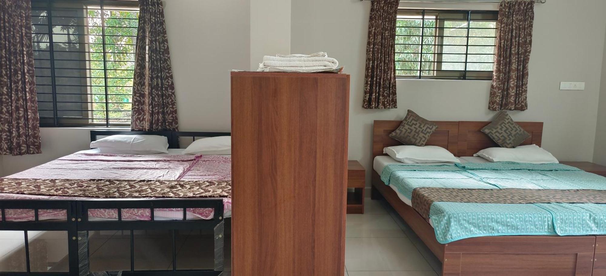 Sugamya Farm Guesthouse ซาการ์ ภายนอก รูปภาพ