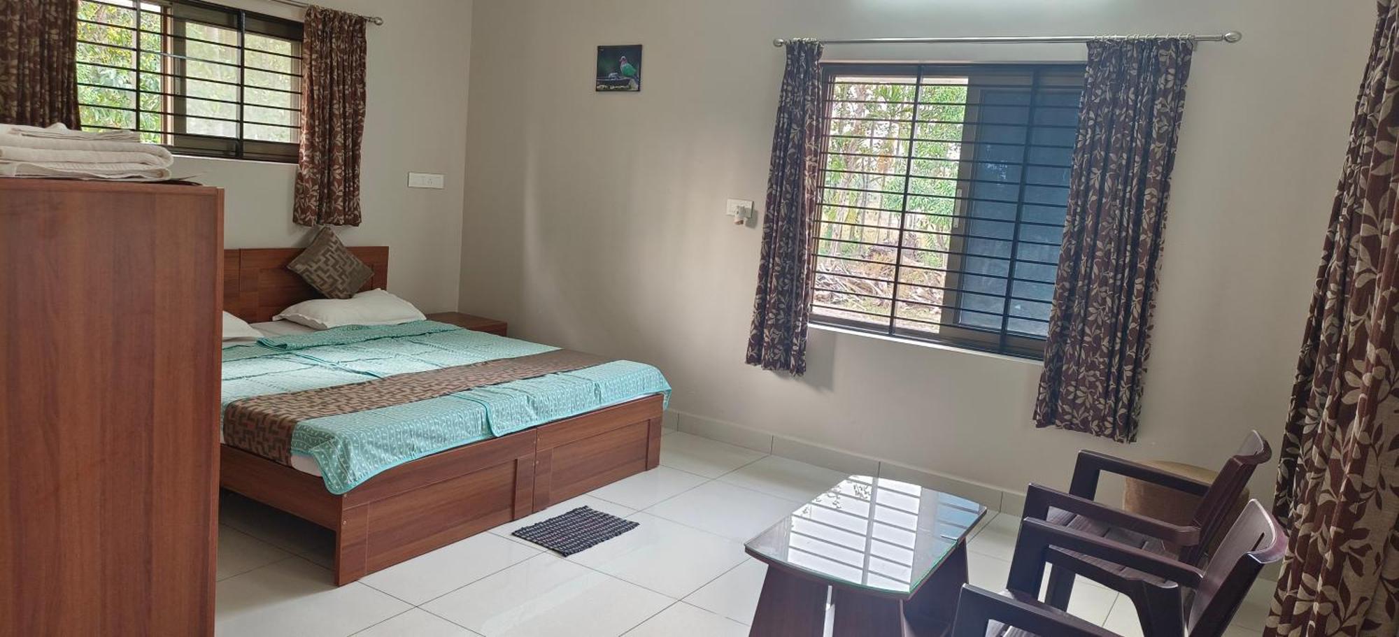 Sugamya Farm Guesthouse ซาการ์ ภายนอก รูปภาพ
