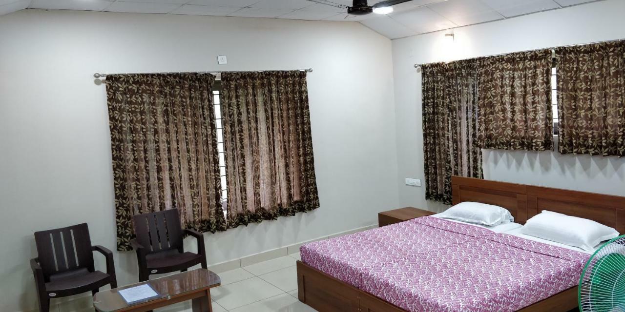Sugamya Farm Guesthouse ซาการ์ ภายนอก รูปภาพ