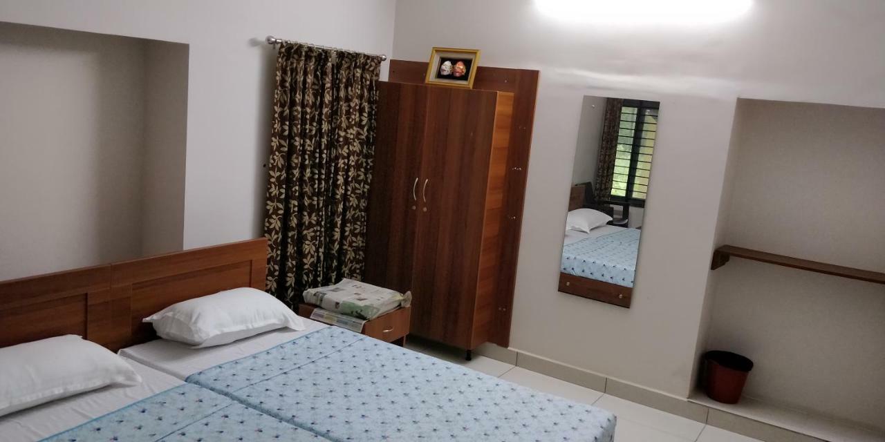 Sugamya Farm Guesthouse ซาการ์ ภายนอก รูปภาพ